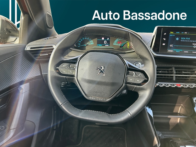 Peugeot e-2008 vaihtoauto