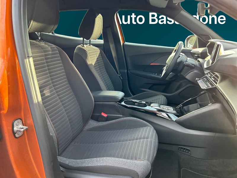 Peugeot e-2008 vaihtoauto