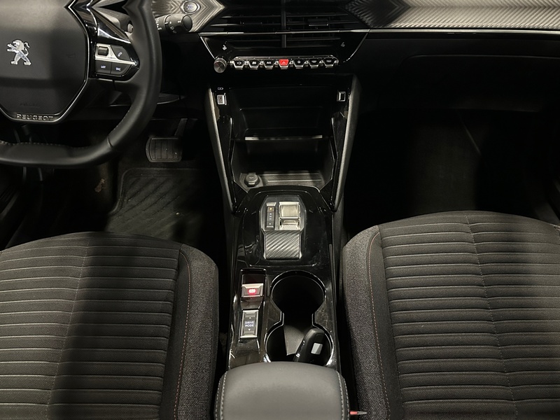 Peugeot e-2008 vaihtoauto