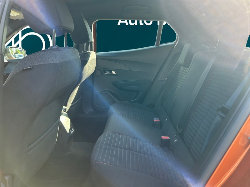 Peugeot e-2008 vaihtoauto