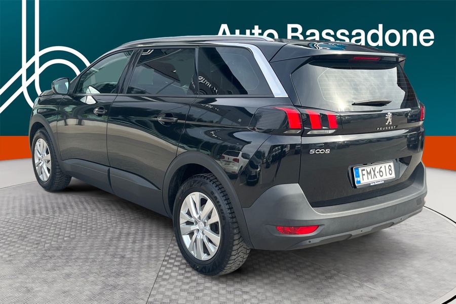 Peugeot 5008 vaihtoauto