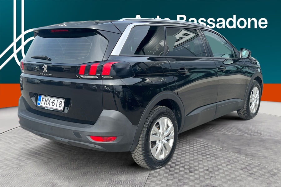 Peugeot 5008 vaihtoauto