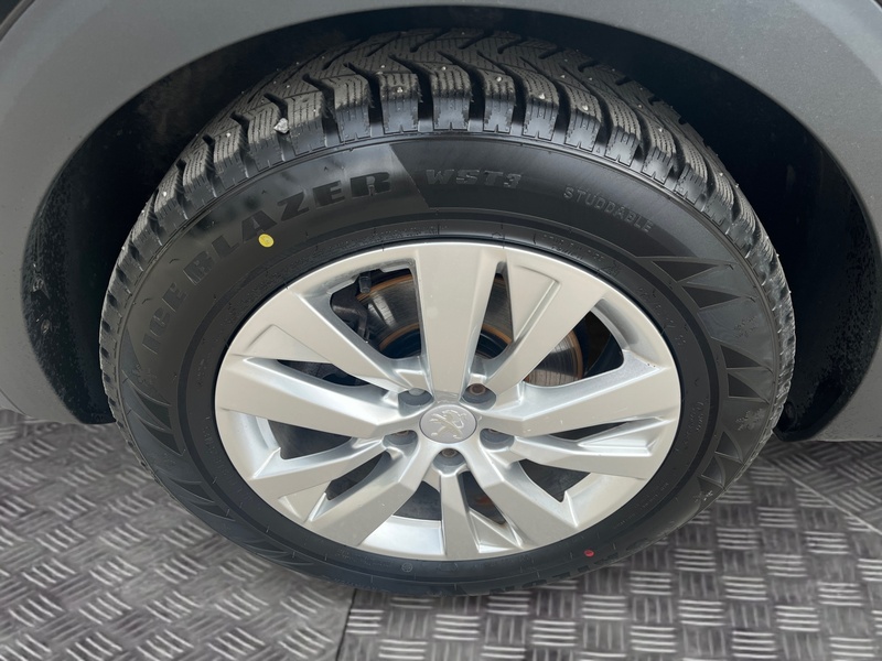 Peugeot 5008 vaihtoauto