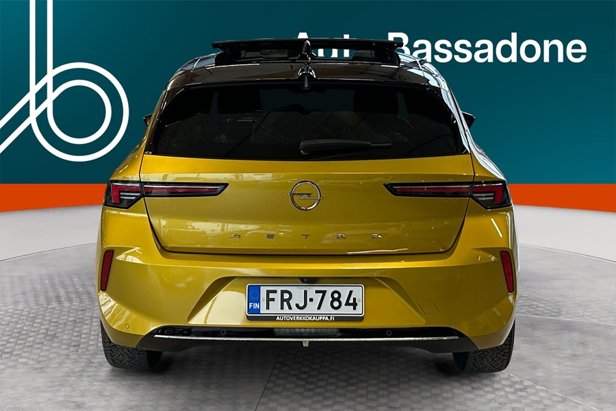 Opel Astra vaihtoauto