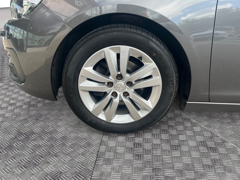 Peugeot 308 vaihtoauto