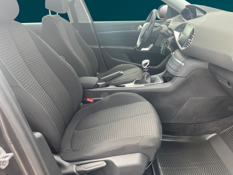 Peugeot 308 vaihtoauto