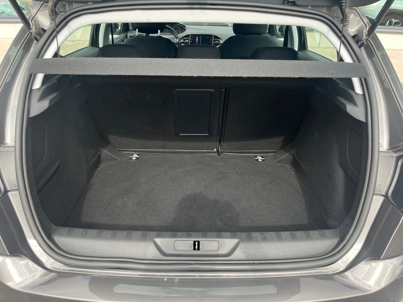 Peugeot 308 vaihtoauto