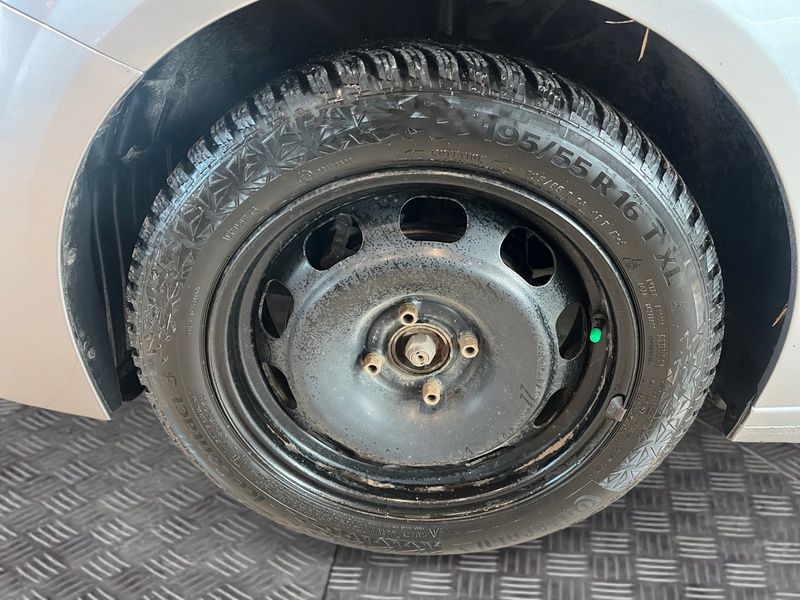 Peugeot 208 vaihtoauto