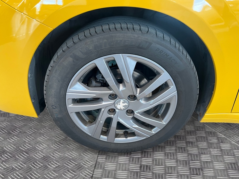 Peugeot 208 vaihtoauto