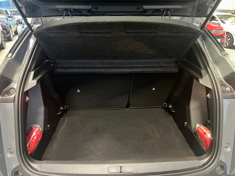 Peugeot e-2008 vaihtoauto