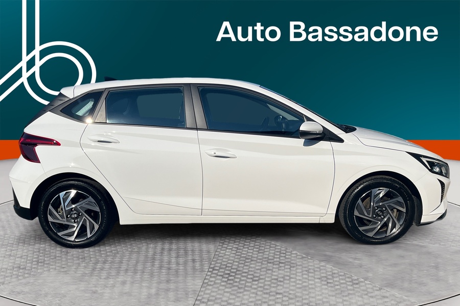 Hyundai i20 Hatchback vaihtoauto