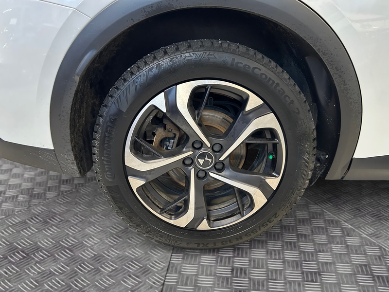 DS 7 Crossback vaihtoauto