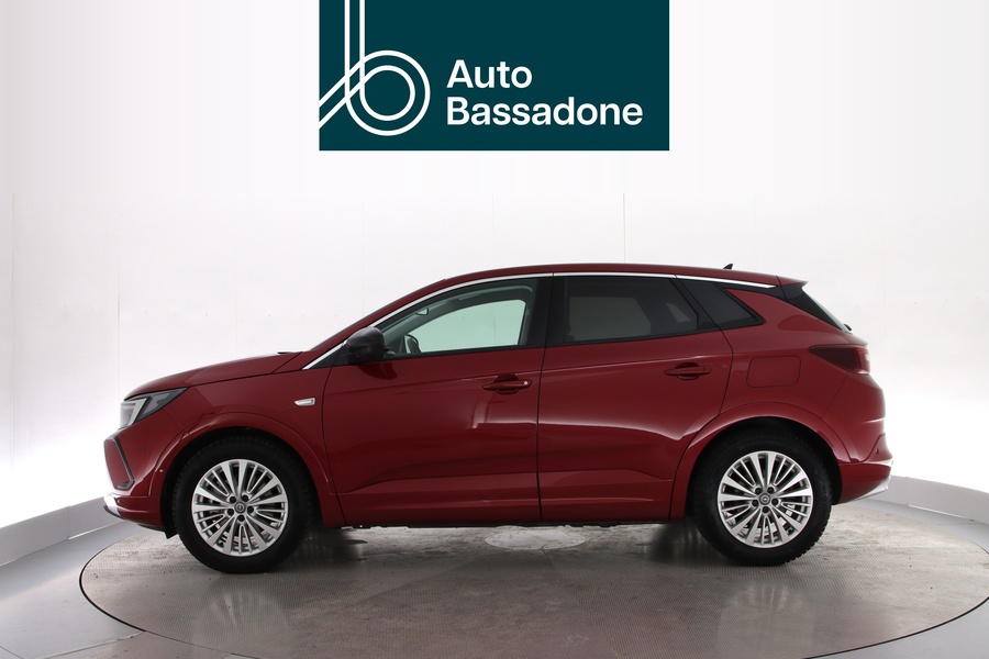 Opel Grandland vaihtoauto