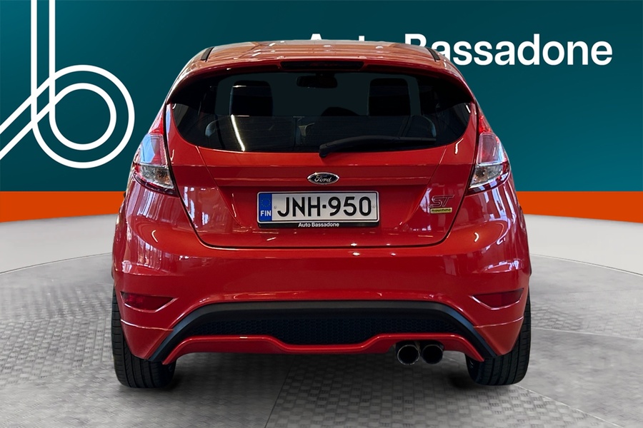 Ford Fiesta vaihtoauto