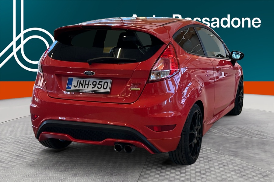 Ford Fiesta vaihtoauto