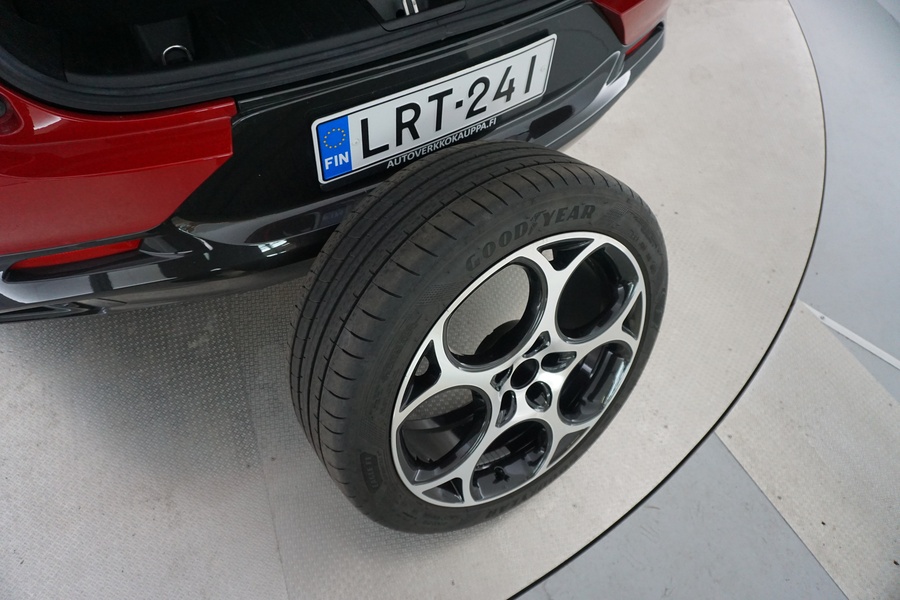 Alfa Romeo Tonale vaihtoauto