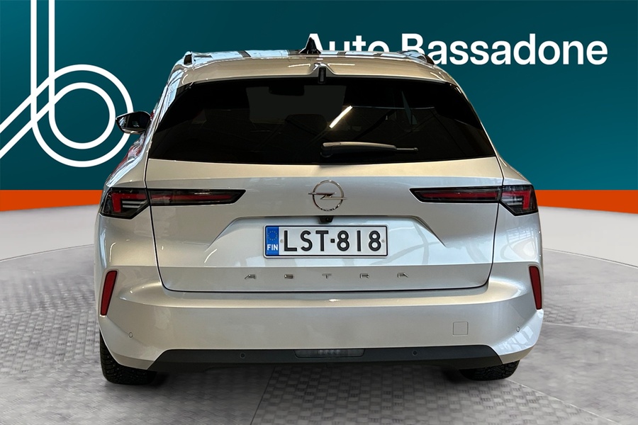 Opel Astra vaihtoauto