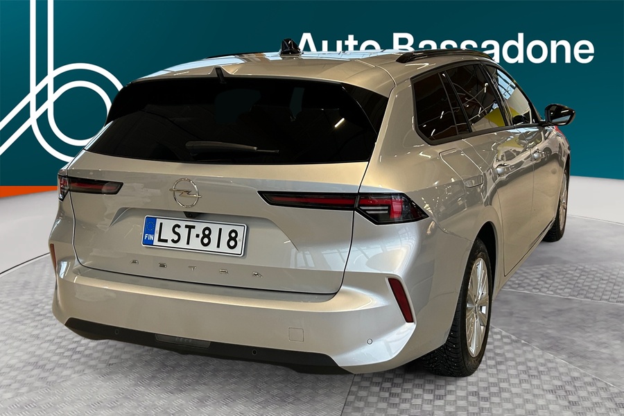 Opel Astra vaihtoauto