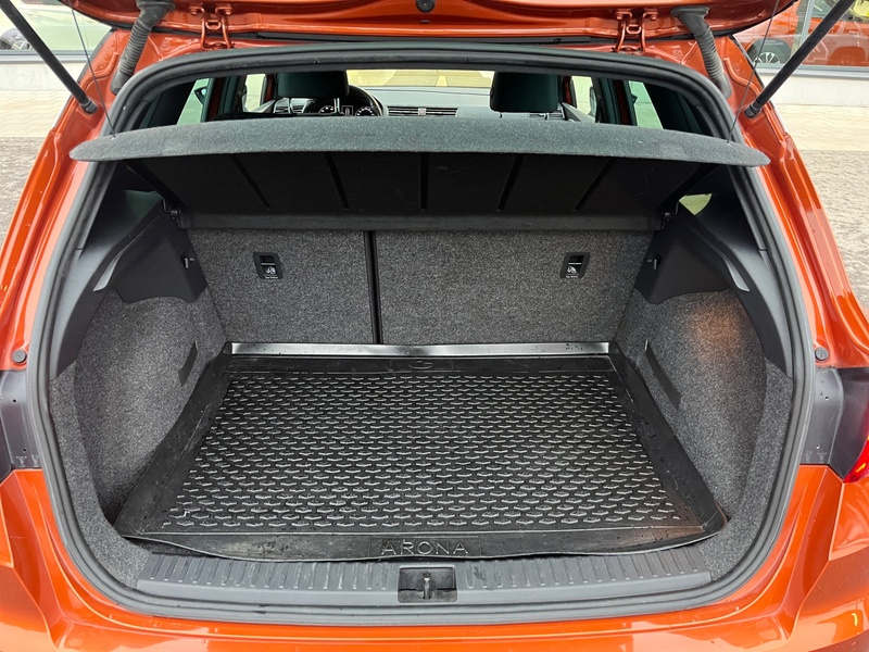 SEAT Arona vaihtoauto