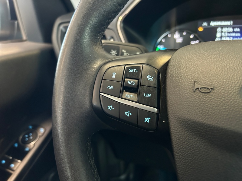 Ford Kuga vaihtoauto