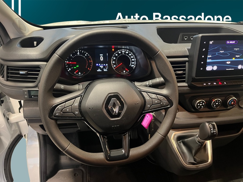 Renault Trafic vaihtoauto