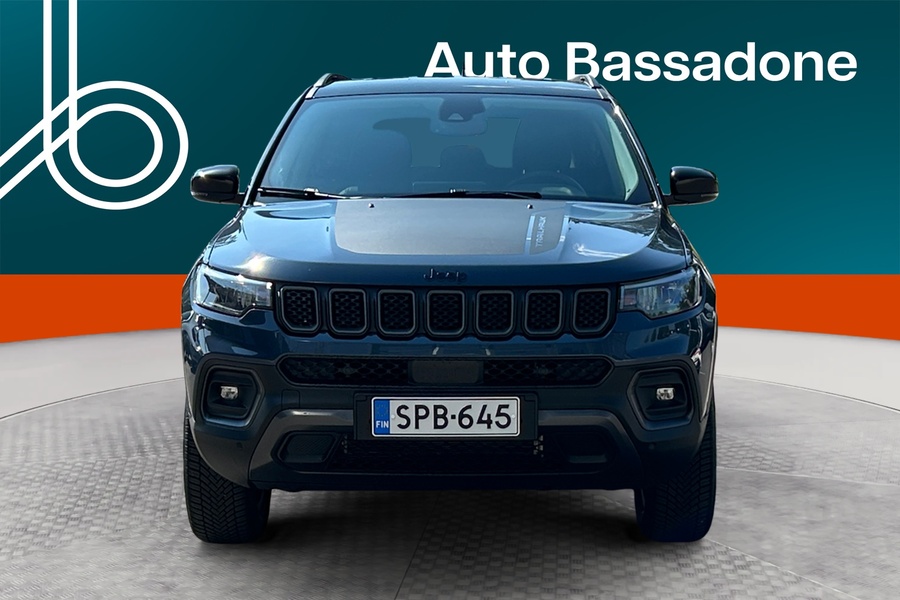 Jeep Compass vaihtoauto