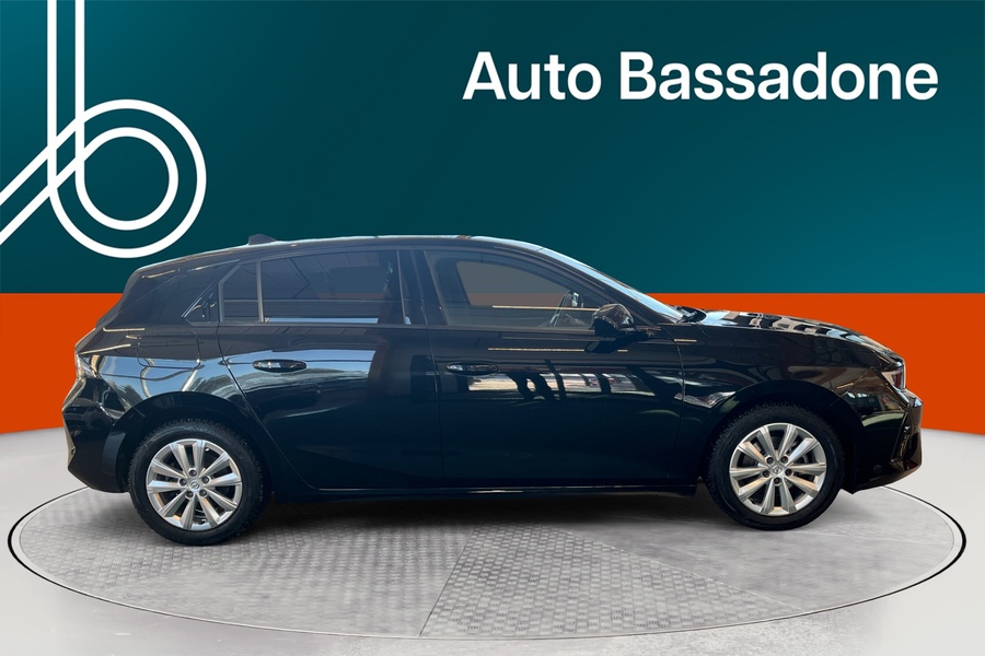 Opel Astra vaihtoauto