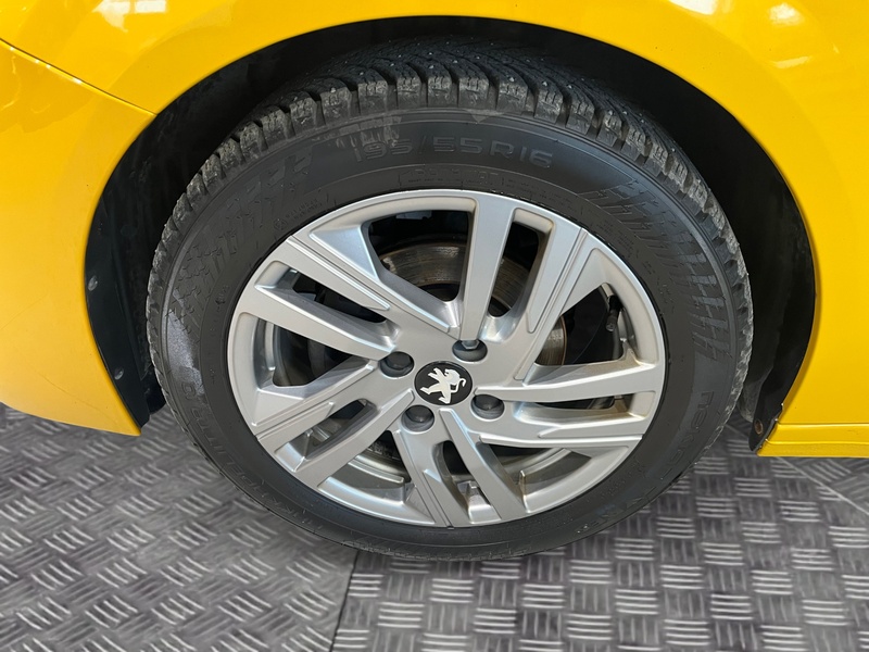 Peugeot 208 vaihtoauto