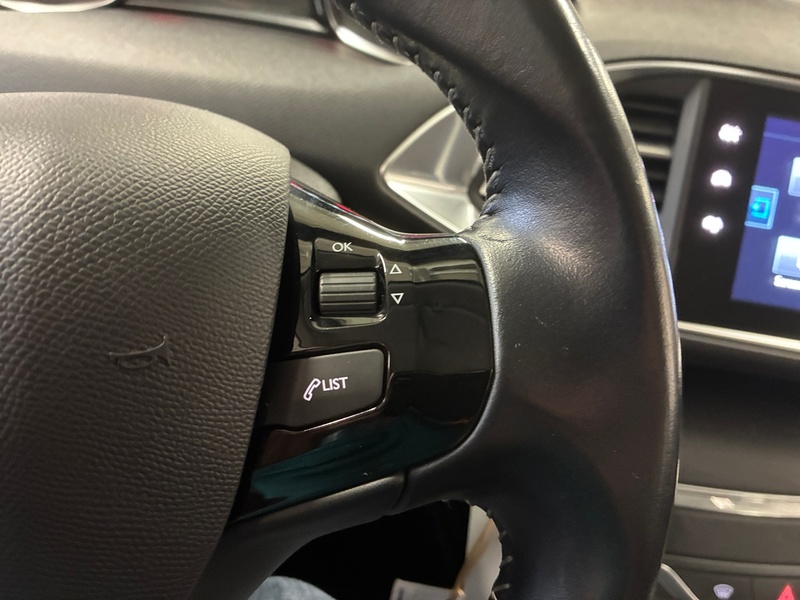 Peugeot 308 vaihtoauto