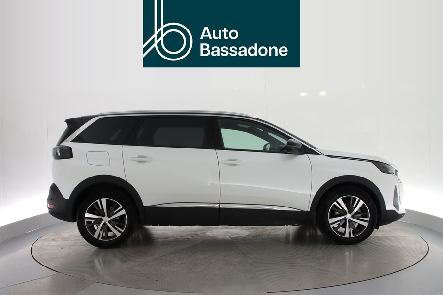 Peugeot 5008 vaihtoauto