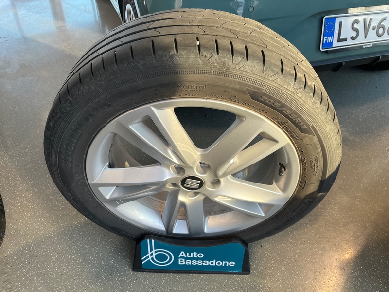 SEAT Arona vaihtoauto