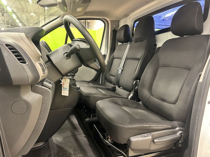 Renault Trafic vaihtoauto