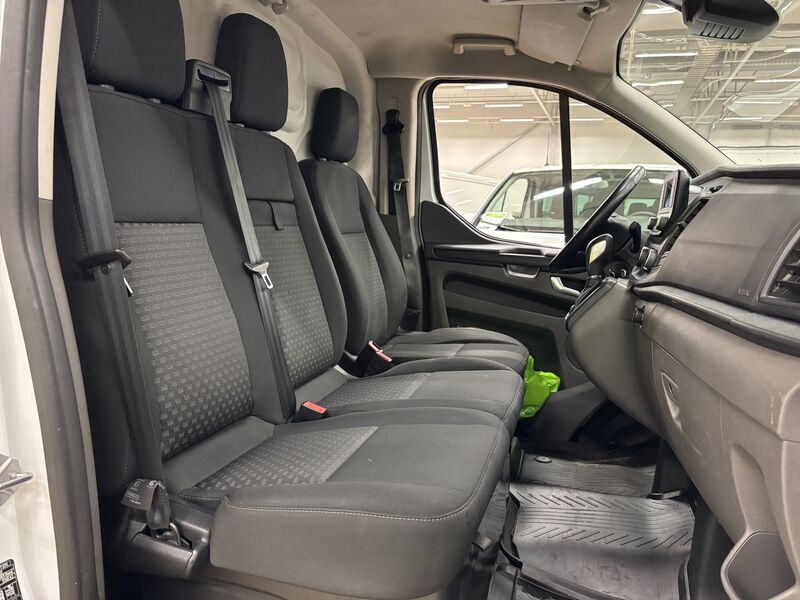 Ford Transit Custom vaihtoauto