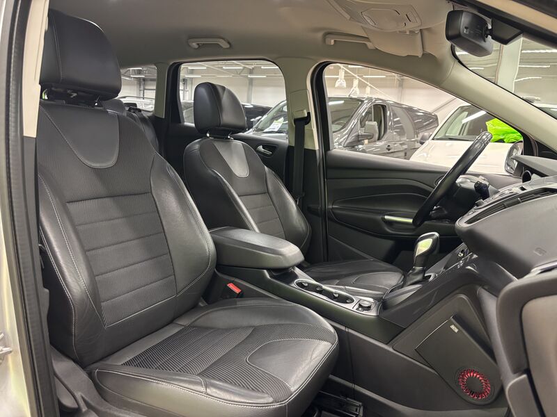 Ford Kuga vaihtoauto