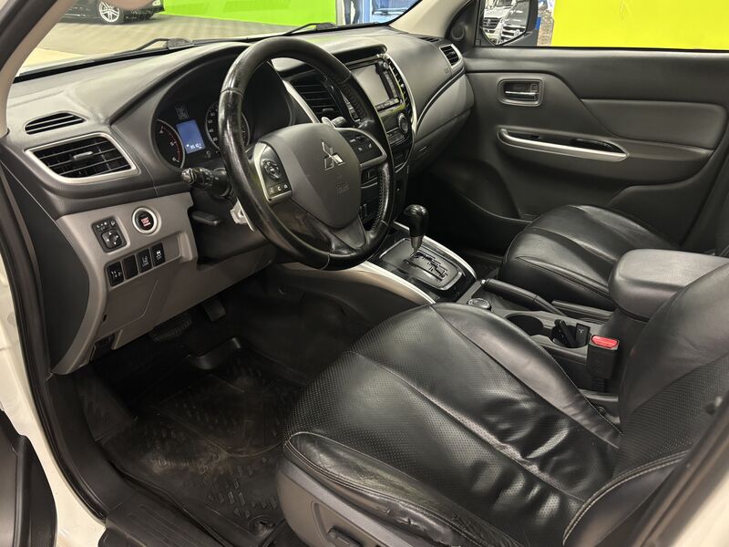 Mitsubishi L200 vaihtoauto