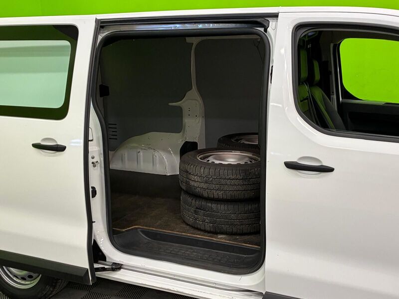 Opel Vivaro vaihtoauto