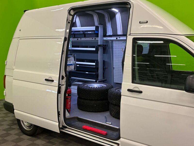 Volkswagen Transporter vaihtoauto
