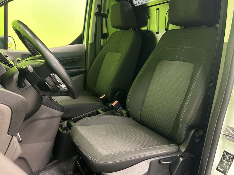 Ford Transit Connect vaihtoauto