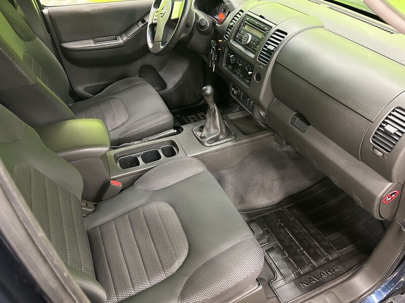 Nissan Navara vaihtoauto