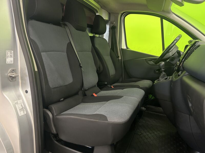 Opel Vivaro vaihtoauto