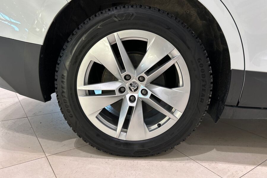 Skoda Enyaq vaihtoauto