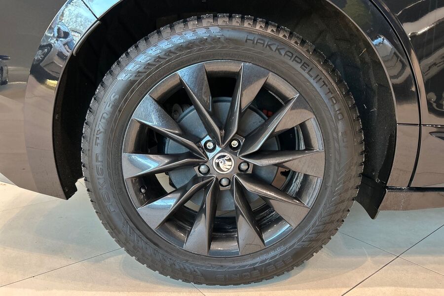 Skoda Enyaq vaihtoauto