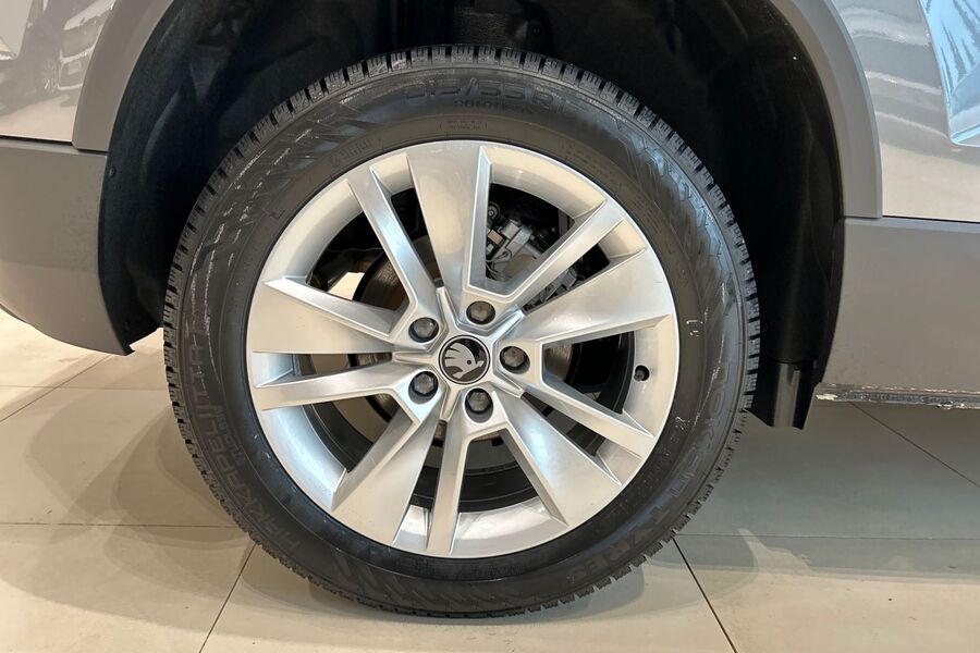 Skoda Karoq vaihtoauto