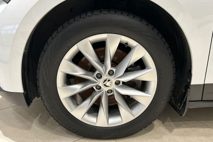 Skoda Enyaq vaihtoauto