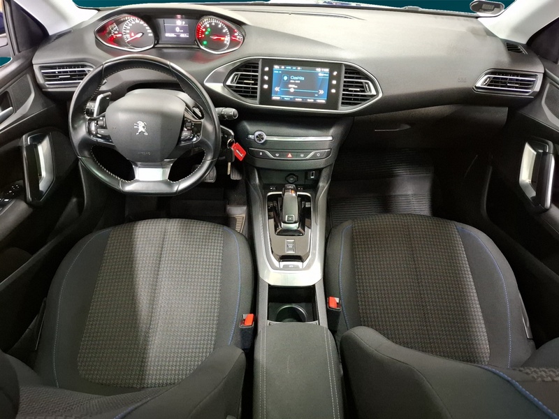 Peugeot 308 vaihtoauto
