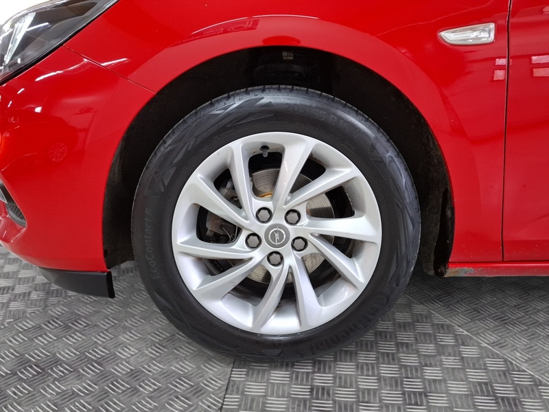 Opel Astra vaihtoauto