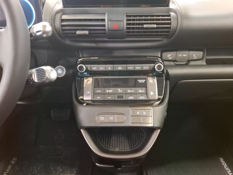 Hyundai INSTER vaihtoauto