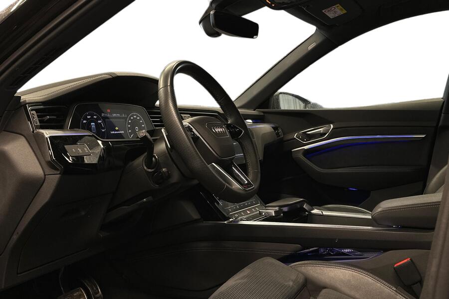 Audi Q8 e-tron vaihtoauto