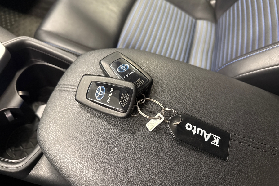 Toyota RAV4 vaihtoauto