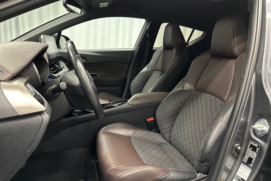 Toyota C-HR vaihtoauto